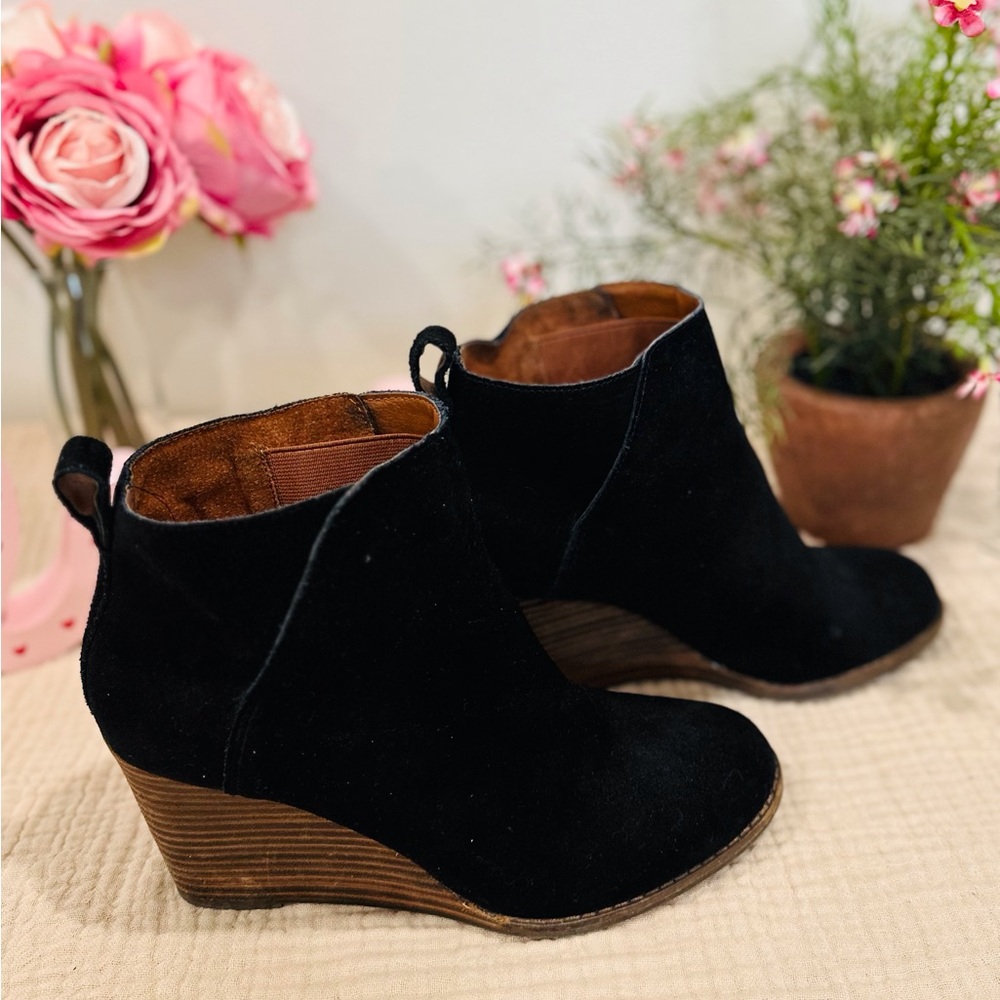 Lucky Brand Shoes Womens 8 Wedge Booties Black